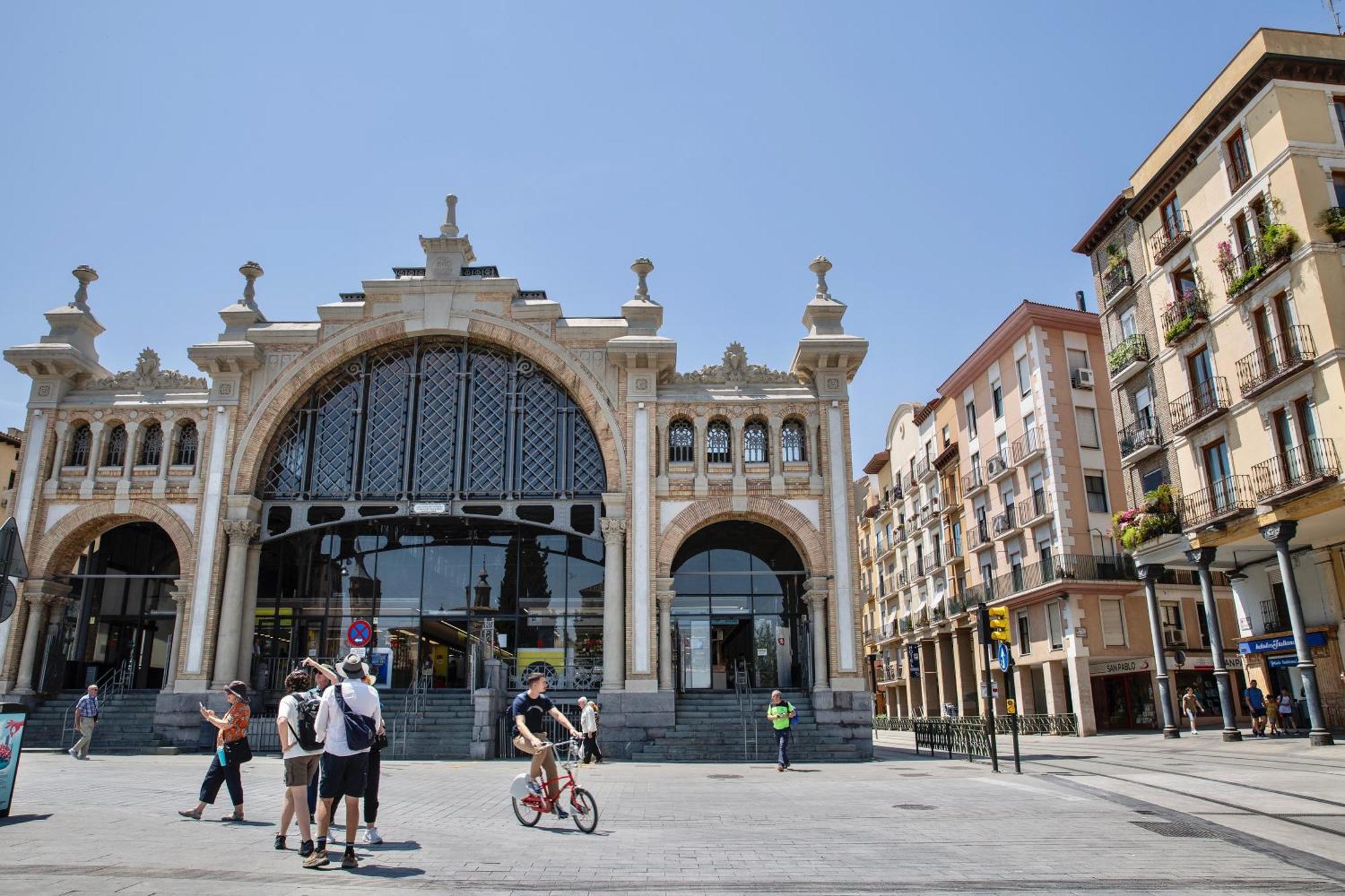 Lc Las Armas Zaragoza Luaran gambar